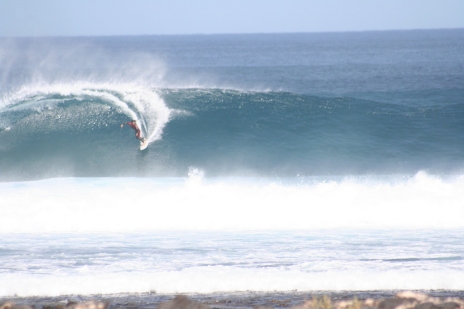 Surf big wave